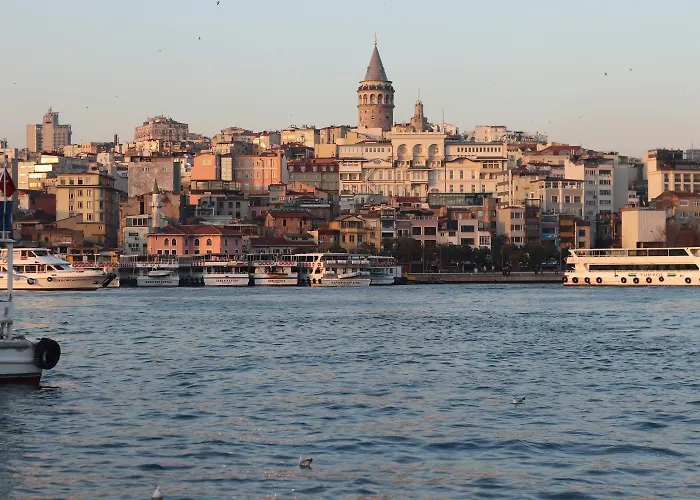 Historical Duplex Villa With Patio In Beyoglu Istambul