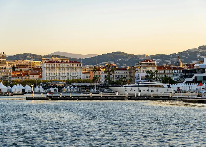 Residence Le Cannes Beach