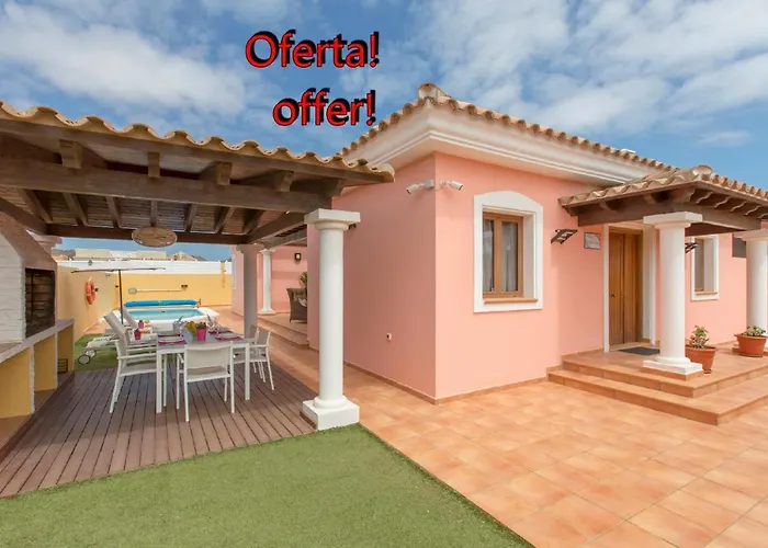 Villa Bella Lucia 1. Piscina Climatizada, Wifi, Bbq. Corralejo Privée