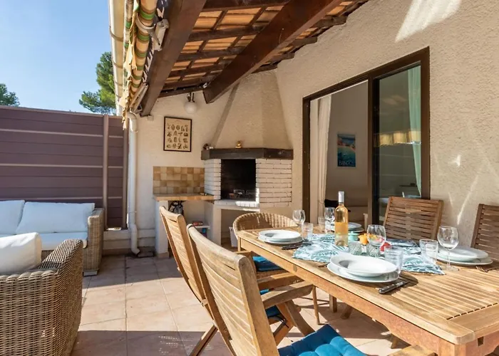 Appartement Nice Apt For 4 With Terrace And Pool à Bandol