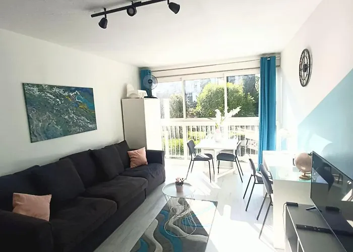 Studio 26M2 Centre Ville Renove Avec Parking Prive La Grande Motte