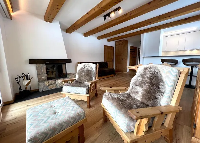 Cosy Apartment Facing Piz Rosatsch With Efireplace, Pool & Sauna Saint-Moritz