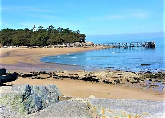 2 Bed - Sleeps 4 - Free Parking - 5 Mins To Beach Saint-Jean-de-Monts