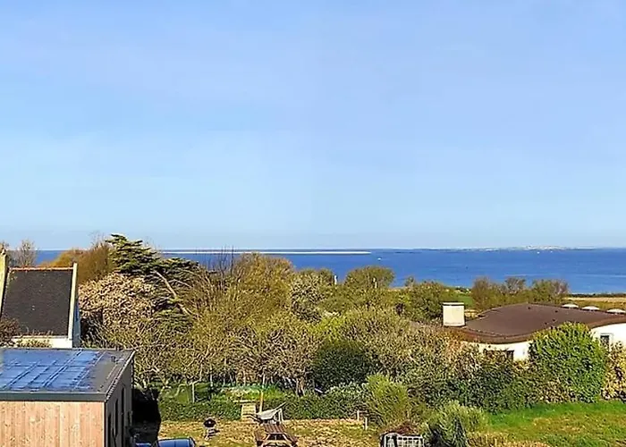 Villa de 4 chambres avec vue sur la mer piscine privee et jardin clos a Le Conquet
