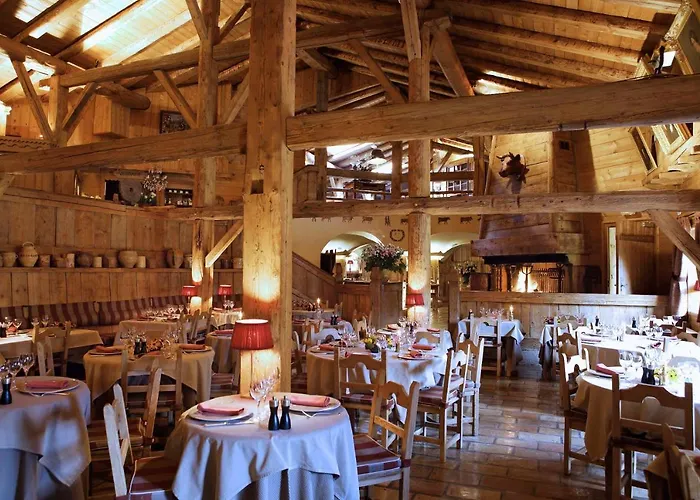 Chalet du Skieur, avec services, Collection Chalets des Fermes Megève avec Piscine