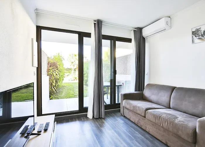 Superbe 2 Piece Tout Confort , Piscine /Ac/Parking Villefranche-sur-Mer Privée