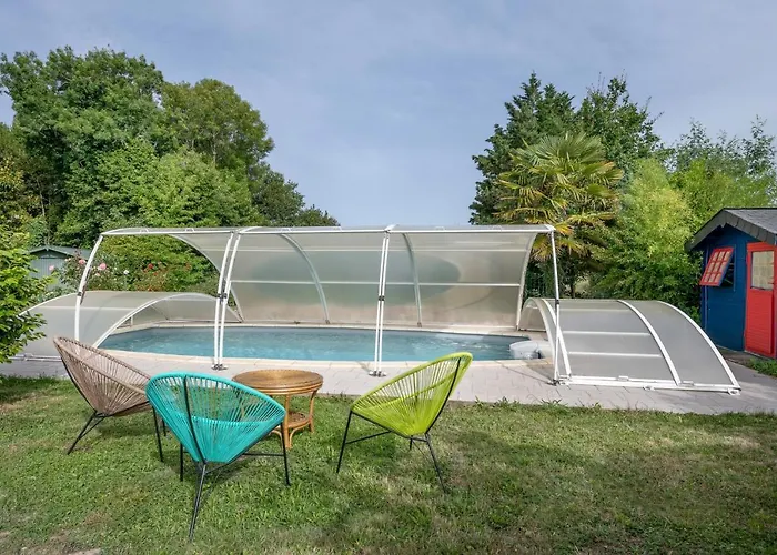 Vue sur le Golfe du Morbihan ! maison pour 5 personnes a Sarzeau avec Piscine