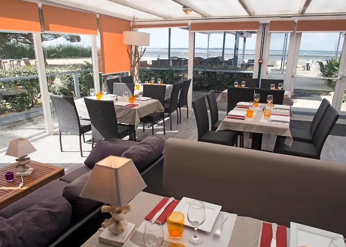 Hotel De La Plage - En Cours De Classement 4 Etoiles Ronce-les-Bains