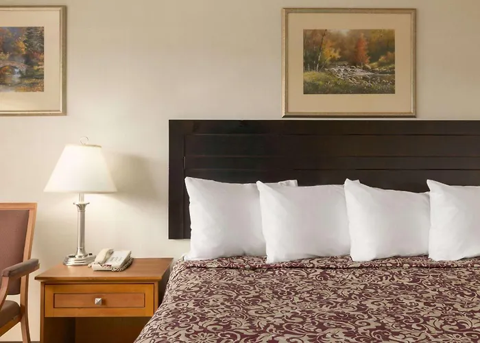 Travelodge By Wyndham Edmonton East
