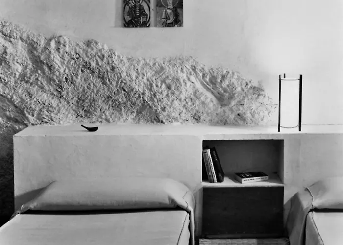 Villa Cozy Townhouse in Cadaqués by Coderch Milá -