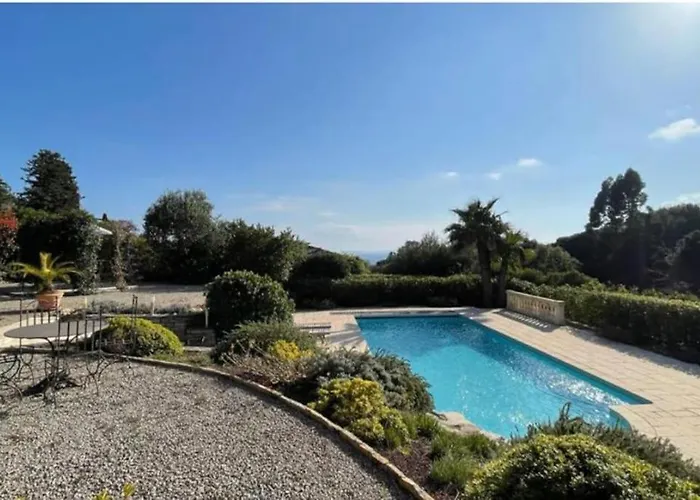 Villa Avec Piscine, Plage A Pieds La Croix-Valmer avec Piscine