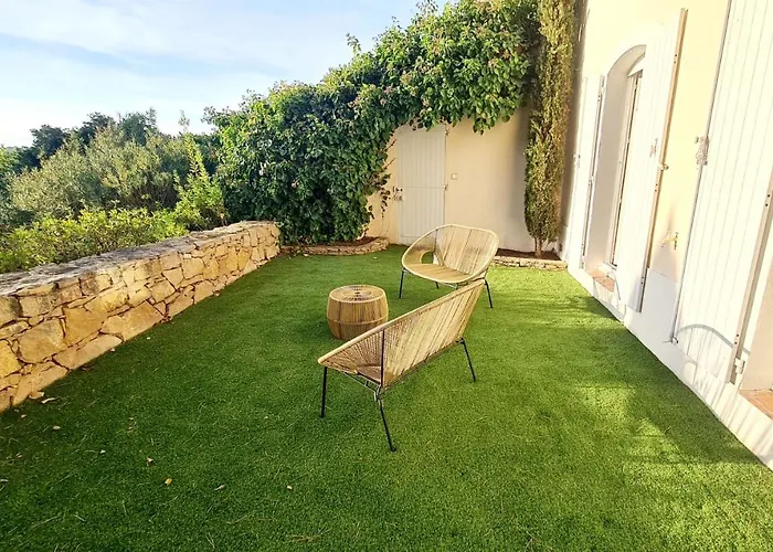 Superbe Villa-Domaine Avec Golf Piscine Et Tennis Saint-Cyr-sur-Mer avec Piscine