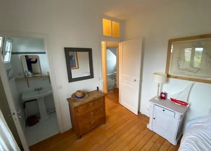 Villa calme et spacieuse près de la plage, avec jardin et WIFI à Villers-sur-Mer - FR-1-712-53