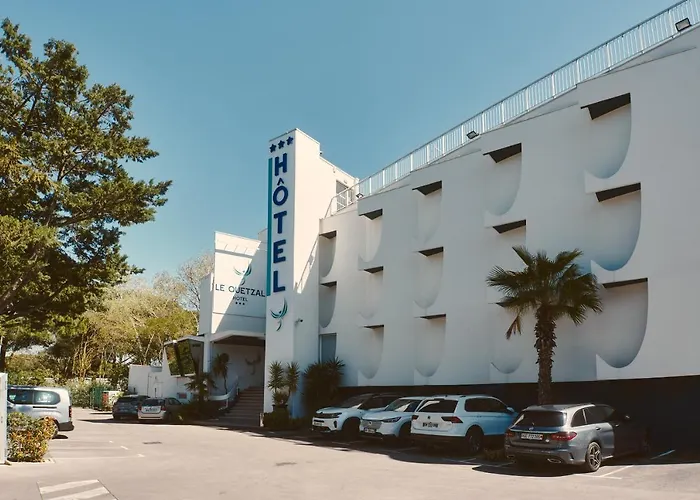 La Grande Motte Hotel avec Parc Aquatique