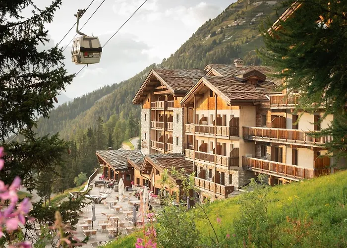 Hôtel Carlina by Les Etincelles La Plagne Avec Terrain de Golf