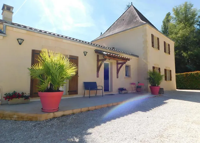 Mallegale Haute Sarlat avec Piscine