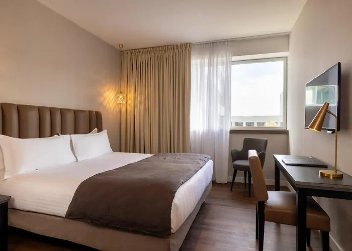 Best Western Plus Hôtel Isidore Saint-Jacques-de-La-Lande