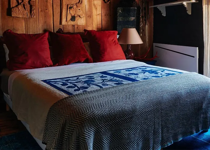 Chalet In The Mountain With Hot Tub And Dog Bourg-Saint-Maurice