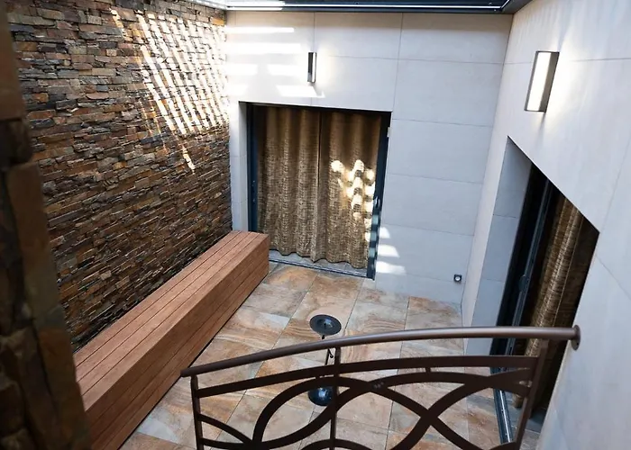 CARACALLA PRIVE - Chambres d'hôtes avec Piscine, Jaccuzi et Hammam privatifs Saint-Etienne 