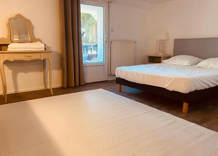 Maison Typique Rochelaise La Rochelle  Privée
