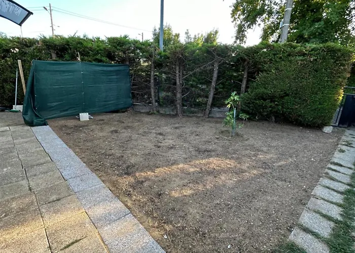 Villa L'Ideal Sejour Avec Jardin Prive Proche Paris Gare Et Commerce à Sarcelles acceptant les animaux