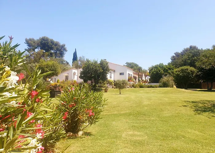 Les Prairies de Fenestrelle Spa&Piscine au calme Aubagne avec Piscine