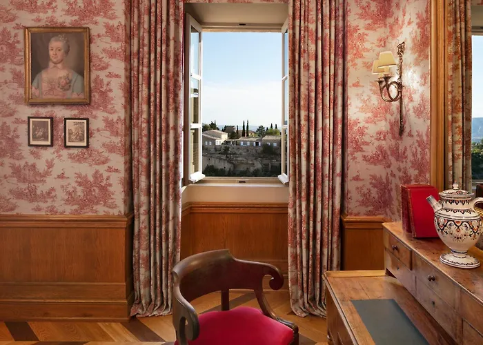 Hotel Airelles Gordes, La Bastide acceptant les animaux