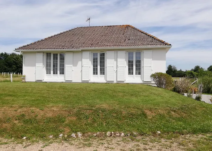 L'Opaline, Jolie Maison avec Jardin 6 pers,10km Honfleur, linge et internet inclus Beuzeville