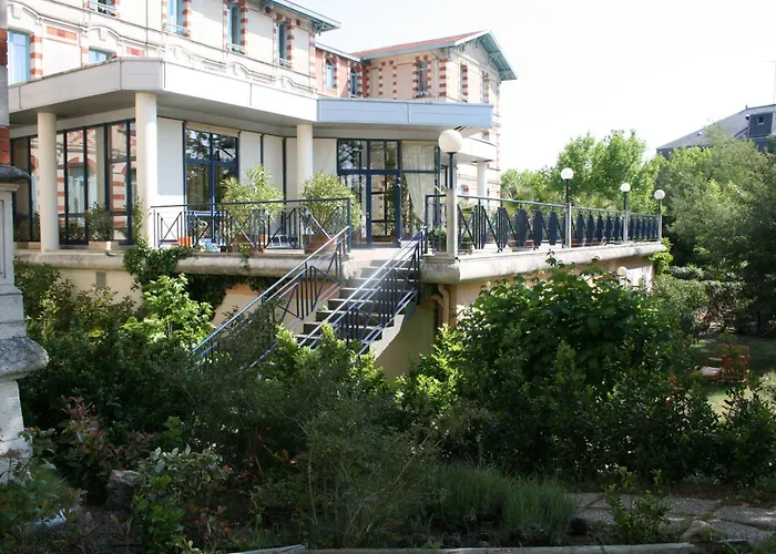 Résidence de Tourisme Vacances Bleues Villa Regina Arcachon