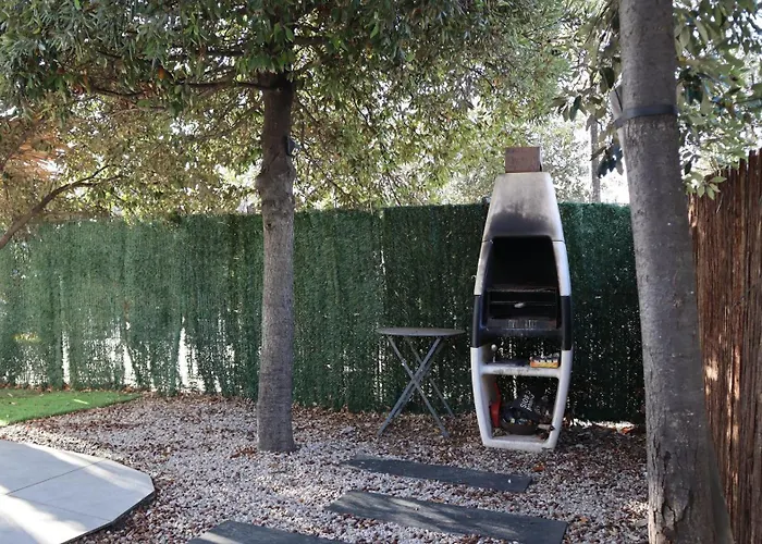 Villa 300M Beach- Pool-Air Conditioning -8 Bike-Wifi-Garden -Rooftop With View Sète