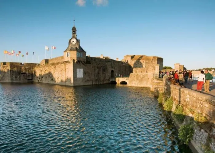 Concarneau Villa Family