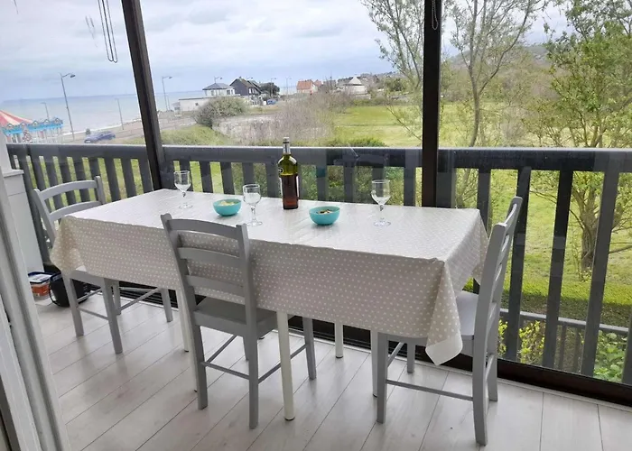 Appartement rénové 2 pièces avec loggia vue mer et parking à Villers-sur-Mer - FR-1-712-7