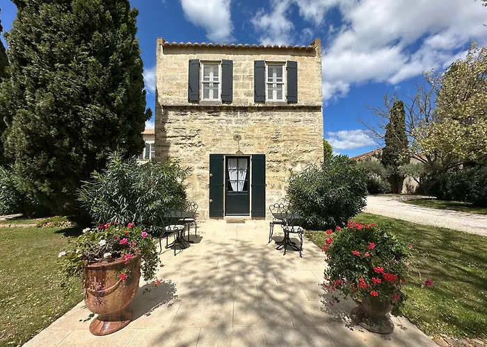 Arles Hotels 5 etoiles
