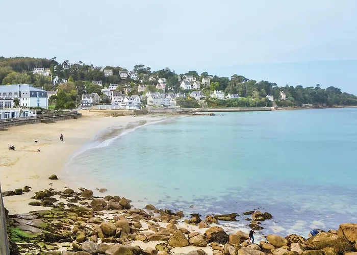 1 Bedroom Lovely Home In Douarnenez