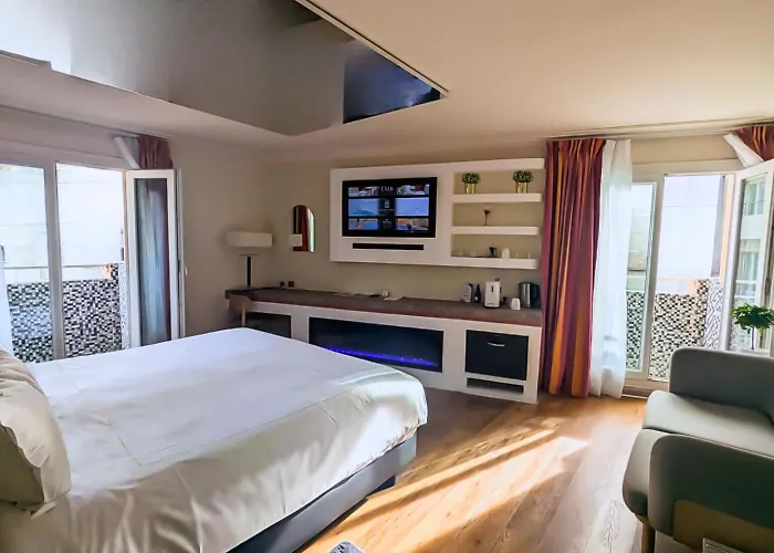 Grand Tonic Hotel & Spa Nuxe Biarritz