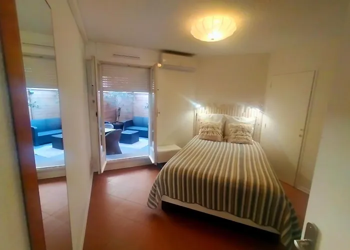 Super appartement 2 à 6 pers garage privé, centreville, plage 150m, 2 terrasses Sainte-Maxime