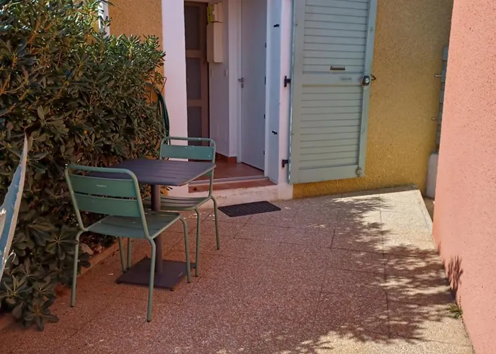 Charmante villa dans village naturiste Leucate