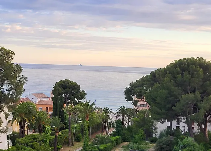 Saint-Cyr-sur-Mer Hôtels avec Piscine