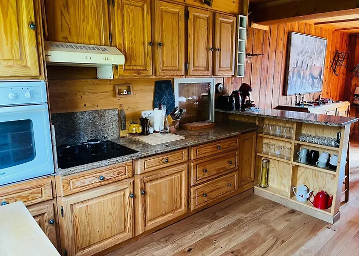 Chalet chaleureux à Ax-les-Thermes avec vue sur la montagne