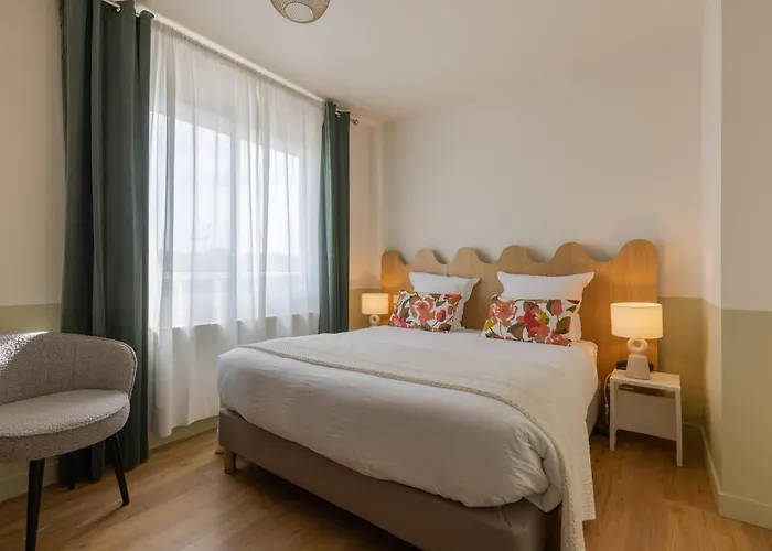 Royan Hotels