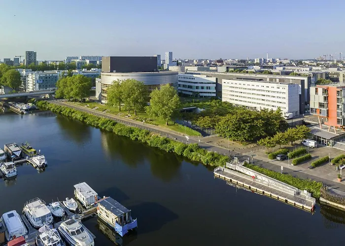 Novotel Nantes Centre Gare - Hôtel 4 étoiles