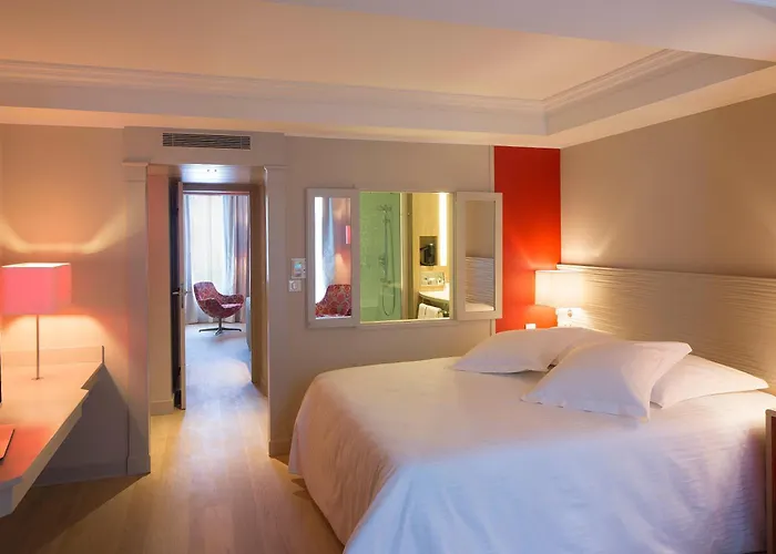 Boutique Hôtel&SPA Oceania L'Univers Tours