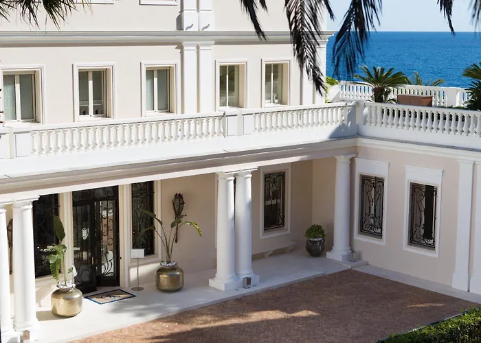 Èze Hotel qui Accepte les Chiens