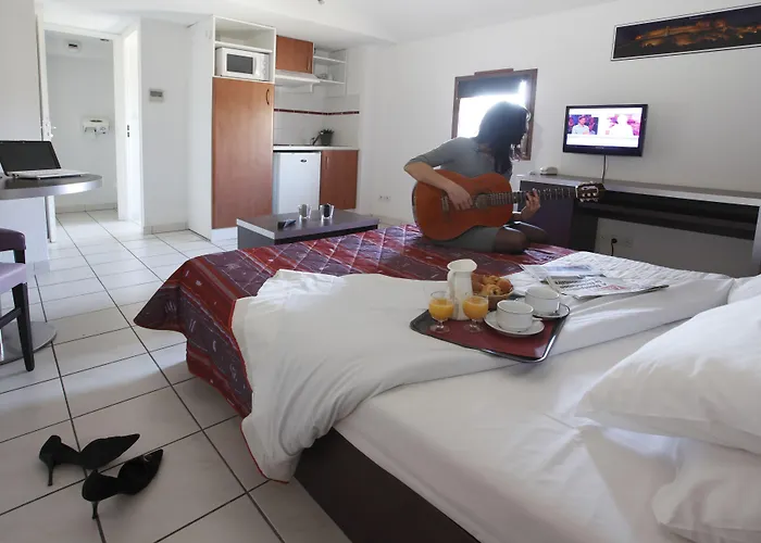 Hotel Adonis Carcassonne