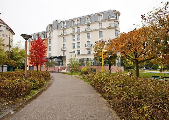 Neuilly-Plaisance Hotel qui Accepte les Chiens