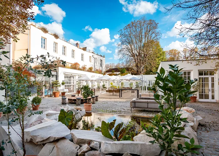 Hotel La Demeure Du Parc à Fontainebleau - Hôtel 4 étoiles