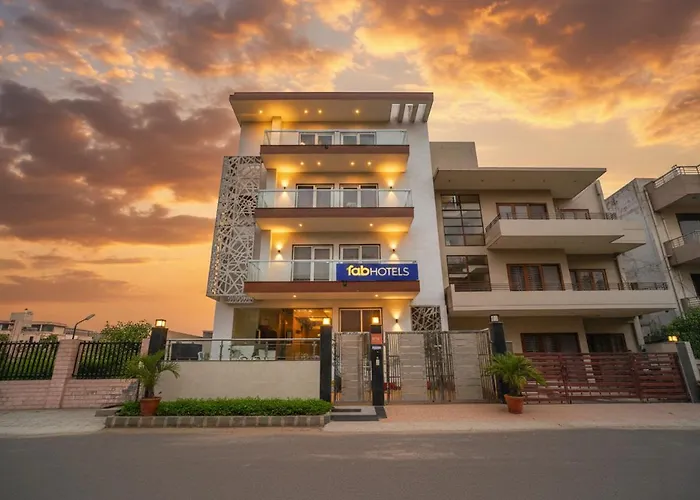 Fabhotel Emoji Stays Gurgaon