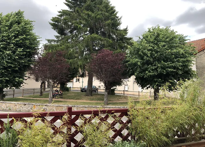 A l'Aube des Volcans Charbonnières-les-Vieilles