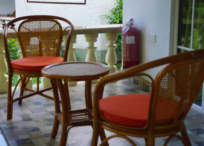 Chalet Bamboo Vert La Digue 