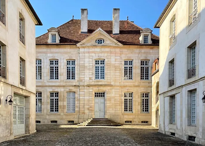Hôtel Particulier, Maison Jazey. Semur-en-Auxois